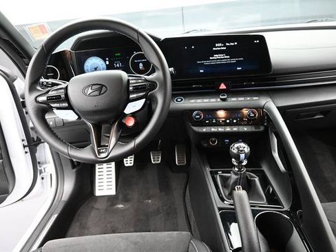 Used 2024 Hyundai Elantra N FWD image 17