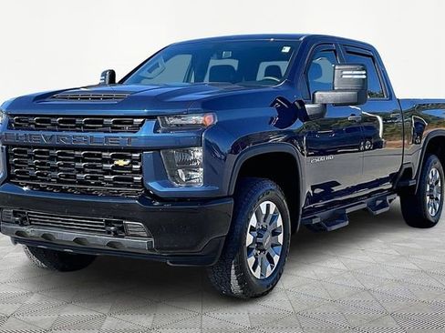 Used 2023 Chevrolet Silverado 2500 Custom w/ Custom Convenience Package image 3