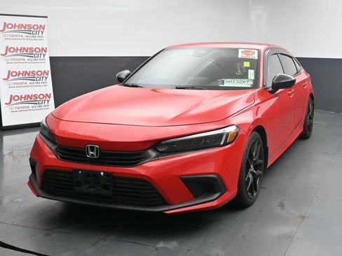 Used 2023 Honda Civic Sport image 4