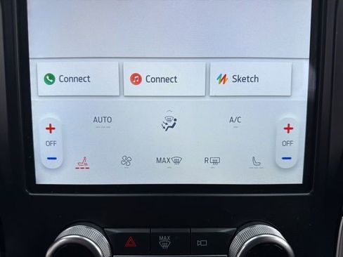 Used 2024 Ford Edge SEL image 35