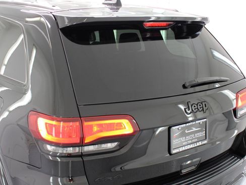 Used 2019 Jeep Grand Cherokee Altitude AWD/4WD image 20