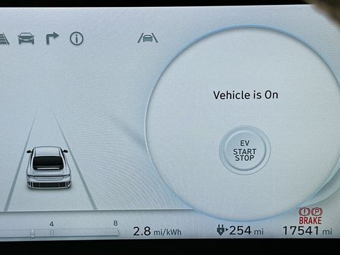 Used 2024 Hyundai Ioniq 6 SE AWD/4WD image 19