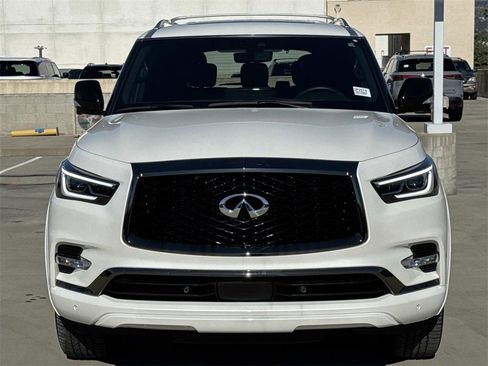 Certified 2024 INFINITI QX80 Sensory image 3