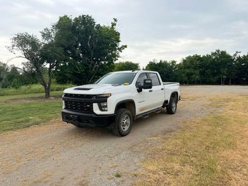 Used 2020 Chevrolet Silverado 2500 W/T w/ WT Convenience Package AWD/4WD image 3
