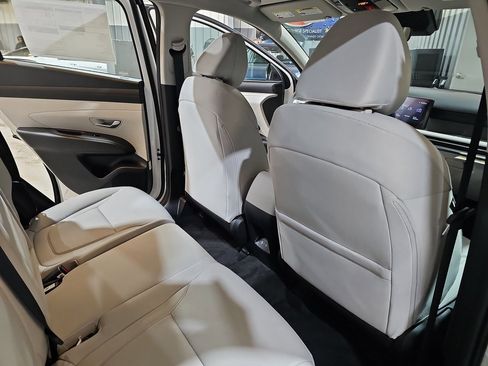 New 2026 Hyundai Tucson SE image 11