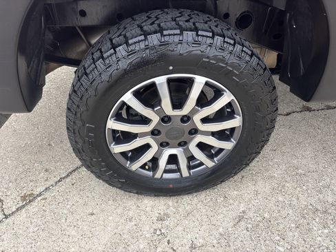 Used 2019 Ford Ranger XLT w/ Equipment Group 302A Luxury RWD image 6