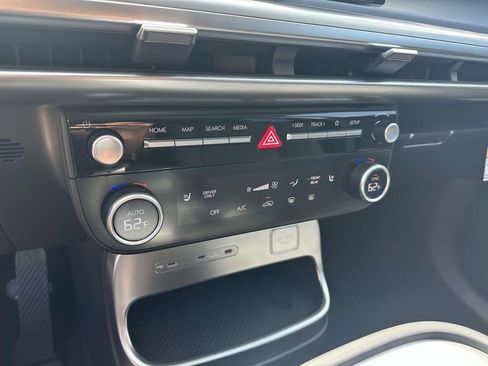 New 2026 Hyundai Ioniq 9 SE image 26