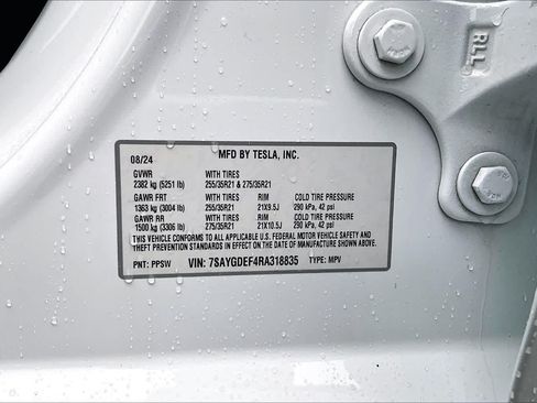 Used 2024 Tesla Model Y Performance AWD/4WD image 33