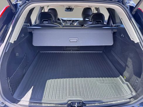 Used 2019 Volvo XC60 T5 Inscription w/ Protection Package Premier AWD/4WD image 16