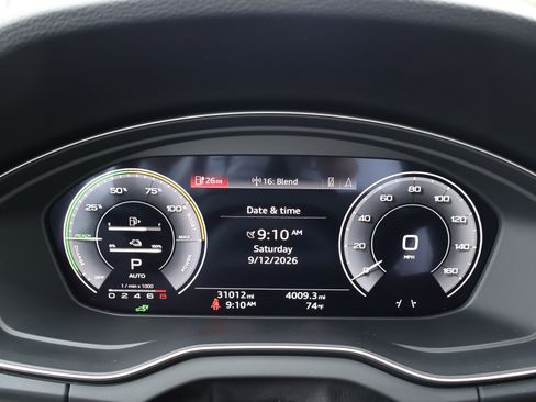 Used 2023 Audi Q5 e Prestige AWD/4WD image 33