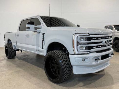 Used 2025 Ford F250 Lariat AWD/4WD image 5