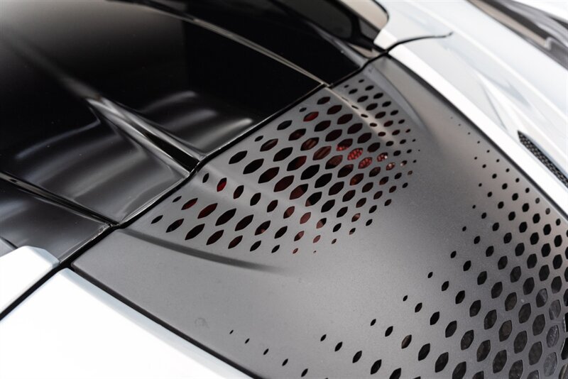 Used 2024 McLaren 750S Spider RWD image 80