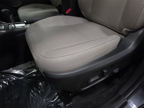 Used 2017 Subaru Forester 2.5i Limited image 28