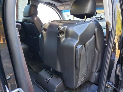 Used 2015 Cadillac Escalade Luxury image 39