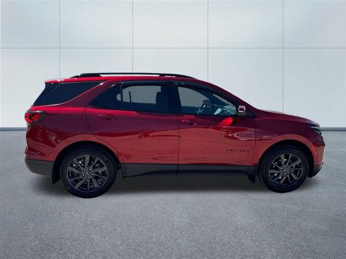 Used 2024 Chevrolet Equinox RS w/ RS Leather Package AWD/4WD image 6