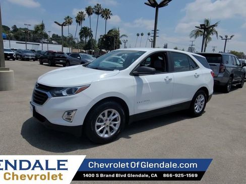 Certified 2020 Chevrolet Equinox LS w/ LPO, Floor Liner Package FWD image 4