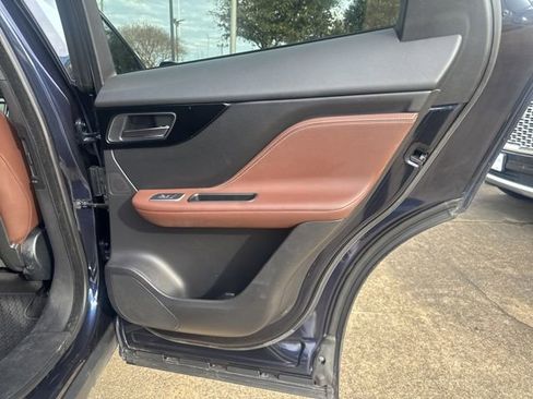 Used 2017 Jaguar F-PACE S image 18