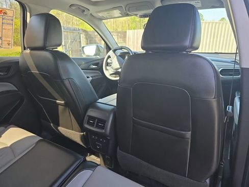 Used 2021 Chevrolet Equinox Premier image 13