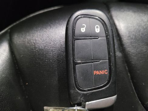 Used 2020 Jeep Cherokee Latitude Plus w/ Cold Weather Group image 32