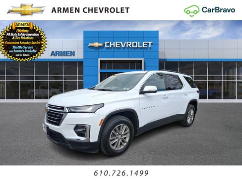 Certified 2023 Chevrolet Traverse LT FWD image 1