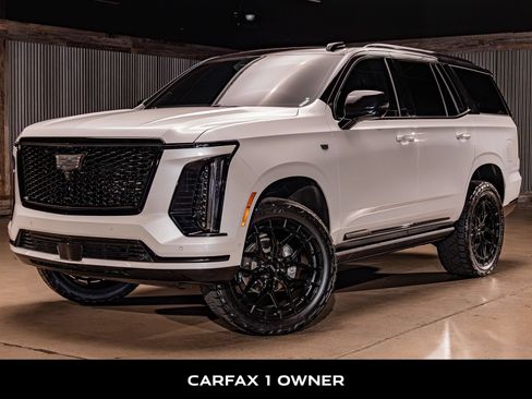 Used 2025 Cadillac Escalade Sport Platinum AWD/4WD image 5