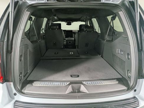 New 2026 GMC Yukon XL Denali w/ Denali Reserve Package image 10