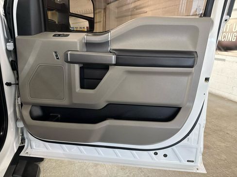Used 2019 Ford F250 XLT w/ XLT Premium Package AWD/4WD image 50