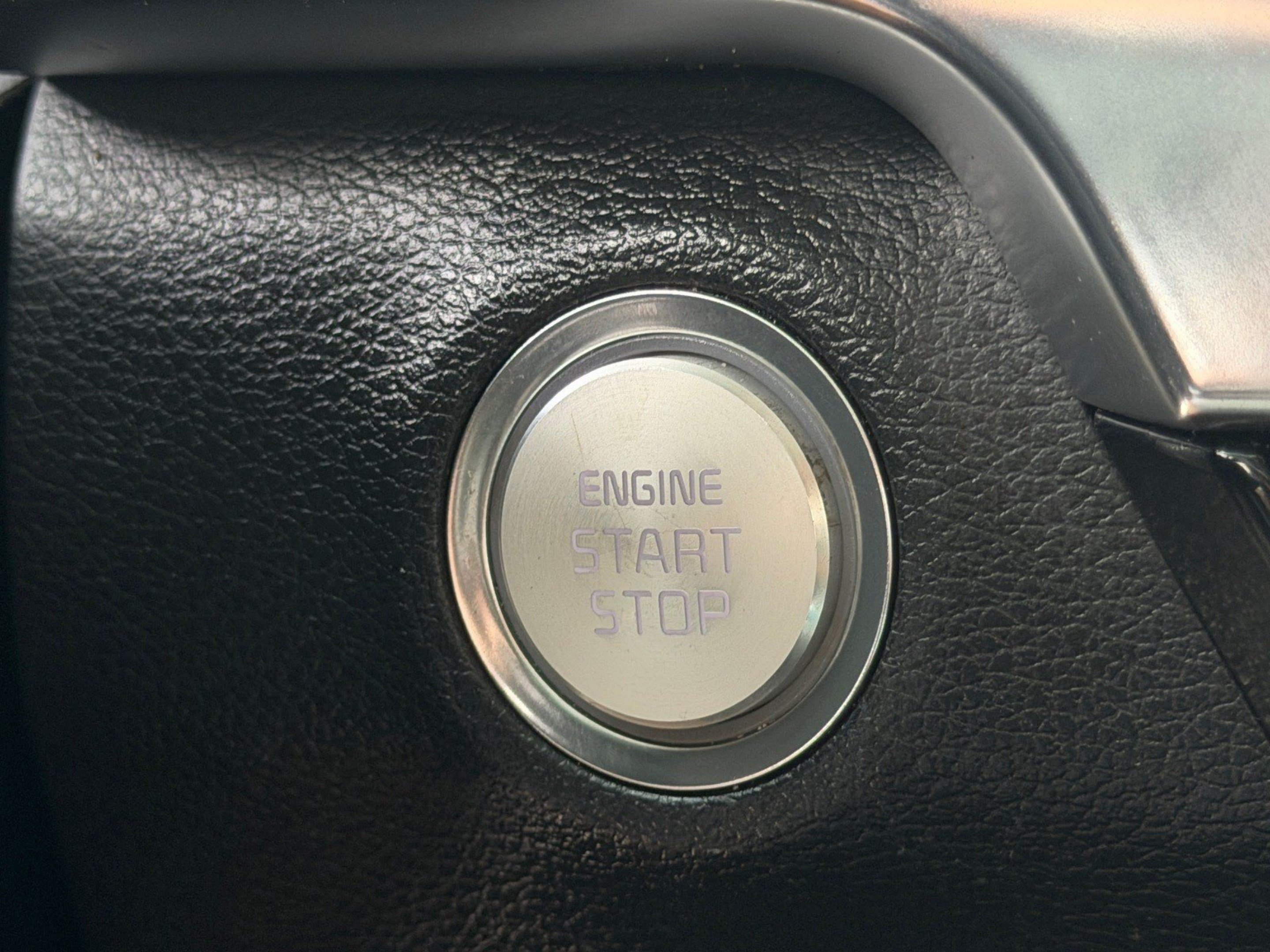 Certified 2022 Kia Telluride EX w/ EX Premium Package FWD image 49