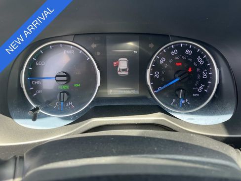 Used 2020 Toyota RAV4 XLE AWD/4WD image 35