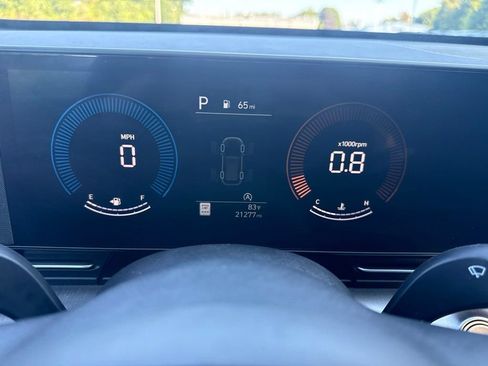 Used 2025 Hyundai Kona SE AWD/4WD image 19