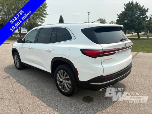 Used 2026 Buick Enclave Preferred AWD/4WD image 4