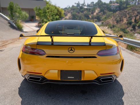 Used 2018 Mercedes-Benz AMG GT C image 5