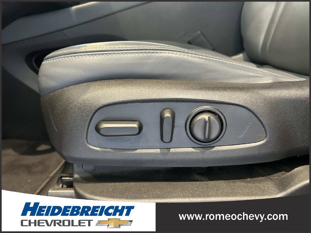 Used 2021 Buick Enclave Essence AWD/4WD image 14