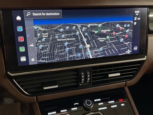 Certified 2023 Porsche Cayenne Platinum Edition AWD/4WD image 18