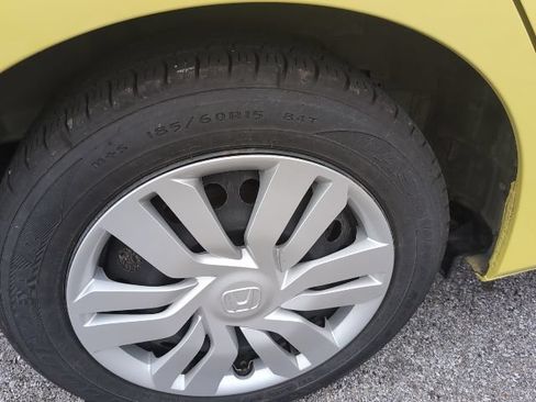 Used 2016 Honda Fit LX image 5