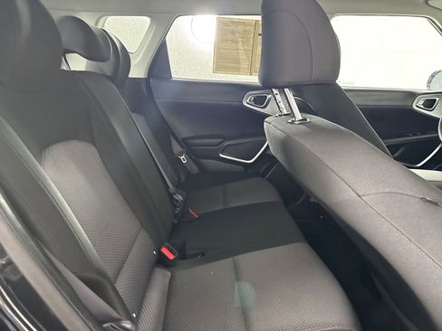 Used 2024 Kia Soul LX image 24