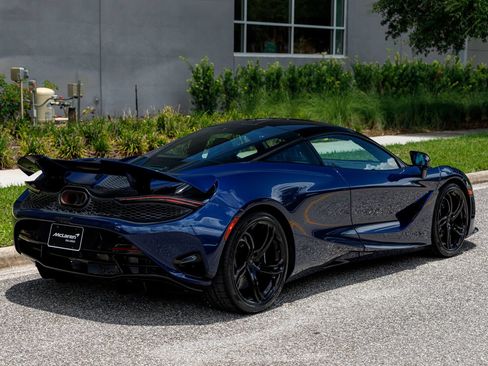 Used 2025 McLaren 750S RWD image 10