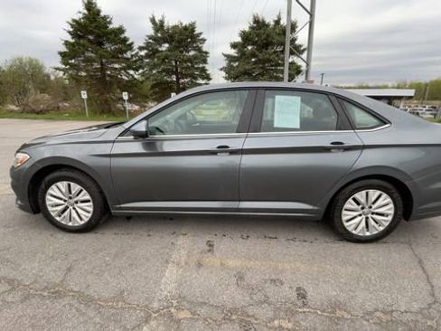 Used 2019 Volkswagen Jetta S w/ Driver Assistance Package FWD image 6