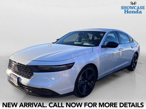Used 2024 Honda Accord Sport image 2