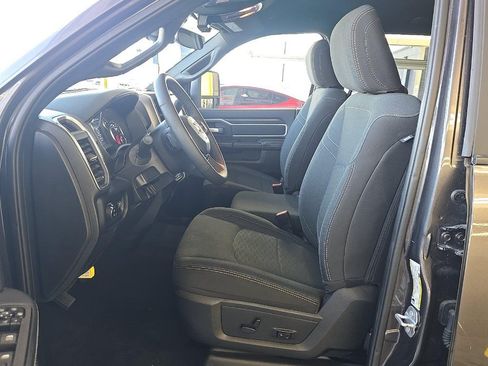Used 2025 RAM 2500 Big Horn AWD/4WD image 7