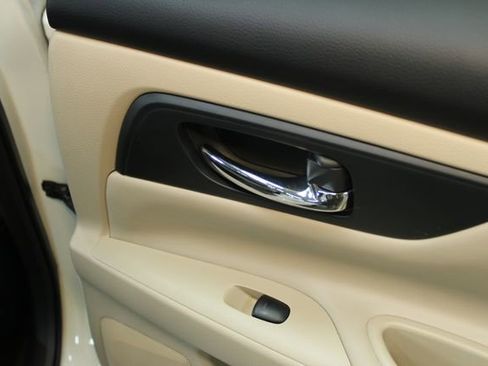 Used 2017 Nissan Altima 2.5 S w/ Power Driver Seat Package image 11