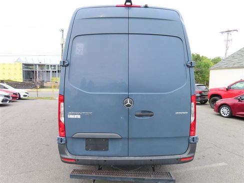 Used 2019 Mercedes-Benz Sprinter 170 image 12