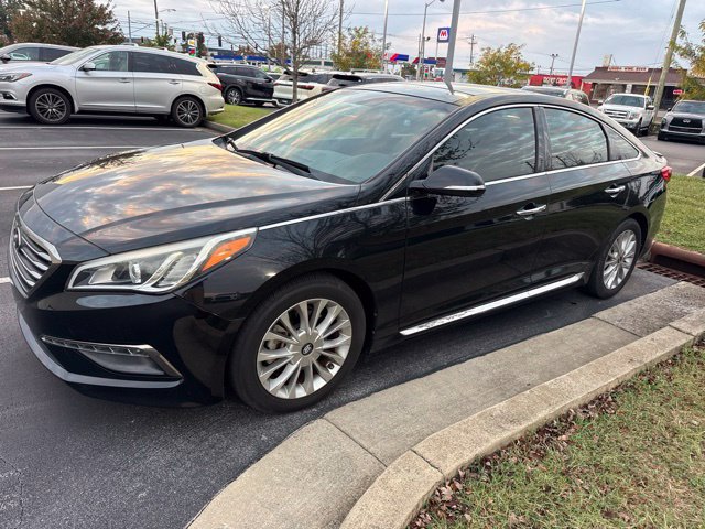 Used 2015 Hyundai Sonata Limited w/ Option Group 05 FWD image 10