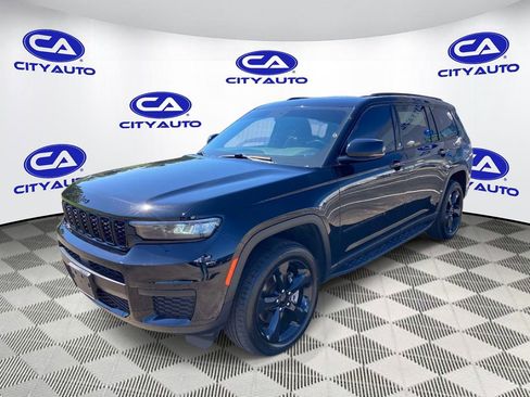 Used 2022 Jeep Grand Cherokee L Laredo AWD/4WD image 7