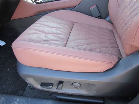 New 2026 Mitsubishi Outlander SEL image 12