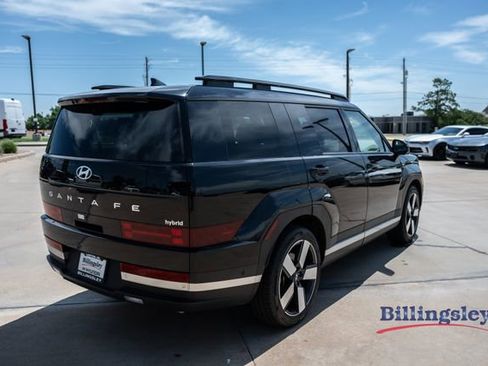 Used 2024 Hyundai Santa Fe Limited FWD image 5