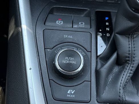 Used 2024 Toyota RAV4 XLE Premium AWD/4WD image 22