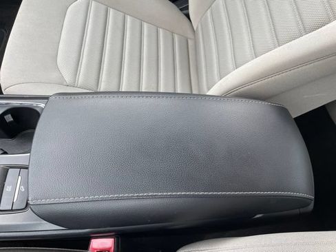 Used 2018 Ford Fusion S FWD image 35