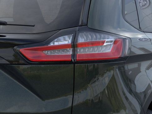 New 2024 Ford Edge SE image 21