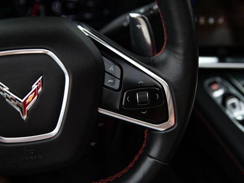 Used 2020 Chevrolet Corvette Stingray Coupe w/ Z51 Performance Package RWD image 33